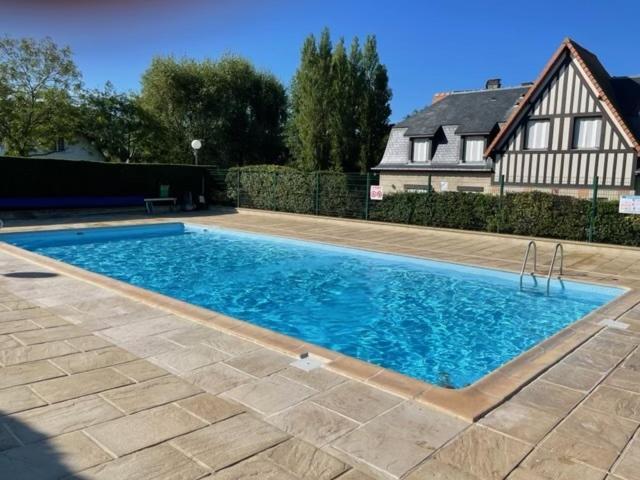 La Vigie Spacieux, Lumineux, Piscine Appartement Deauville Buitenkant foto